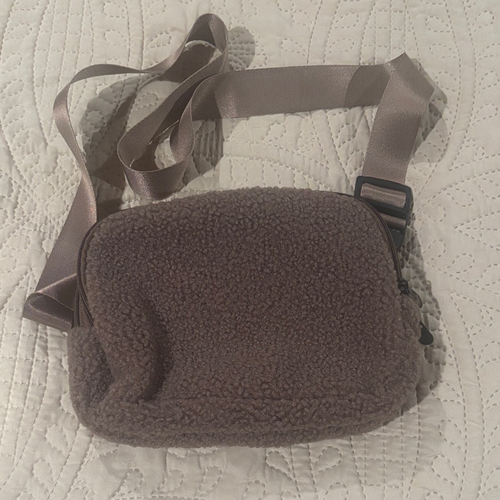 Cozy Brown Crossbody Bag